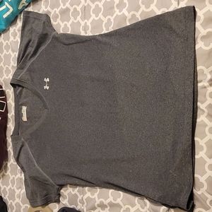 Under Armour tshirt